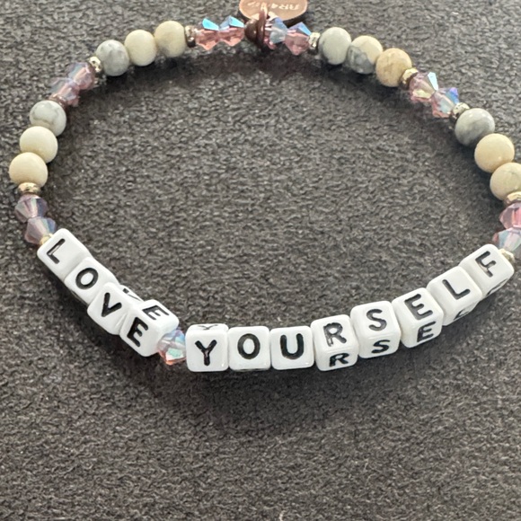 Motivational Beaded Bracelet Set - White and Silver - Picture 3 of 5